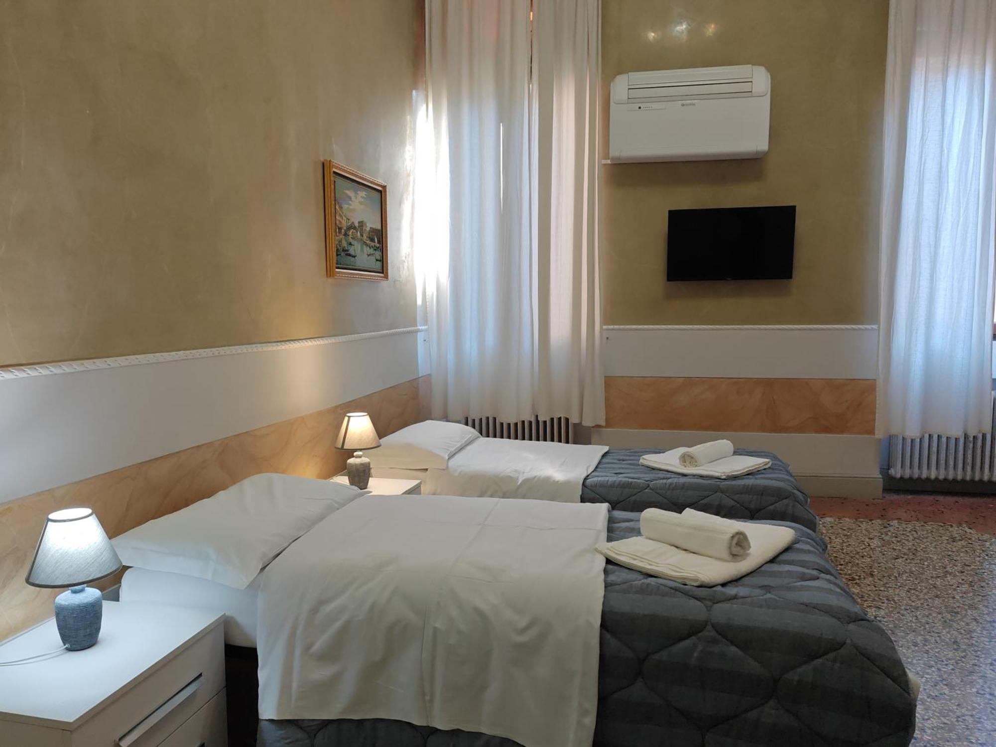 Venice Tourist House Екстер'єр фото