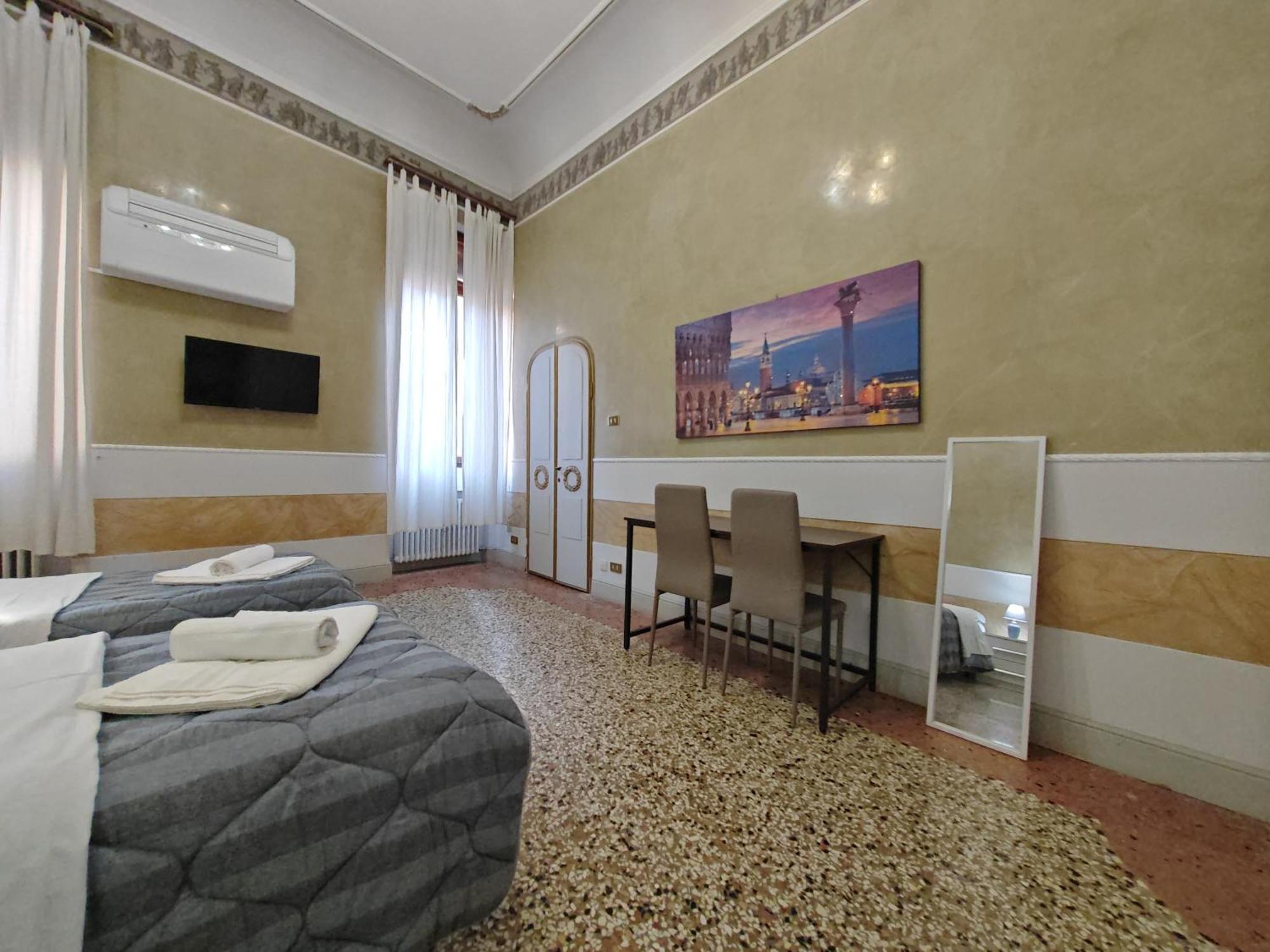 Venice Tourist House Екстер'єр фото